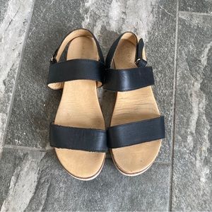 Nisolo Go-To Platforms Size 9